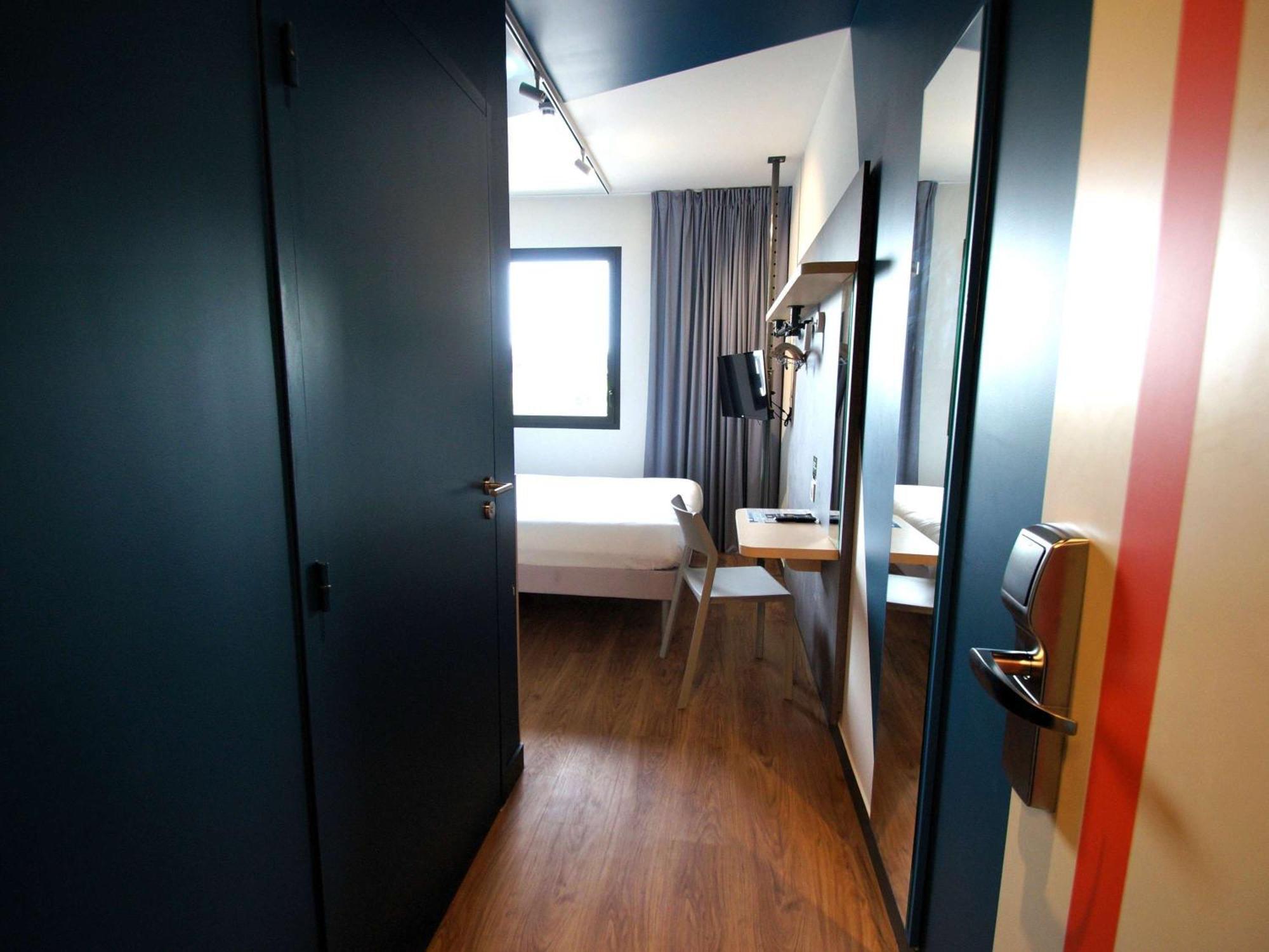 Ibis Budget Loudeac Velodrome 외부 사진